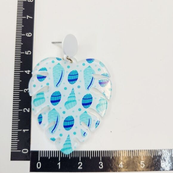 Brand New Blue Sea Shells Graphic Earrings - Picture 5 of 5